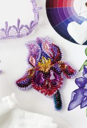 Decoration Amethyst iris
