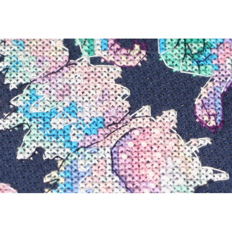 Cross-stitch kits Baby dragon