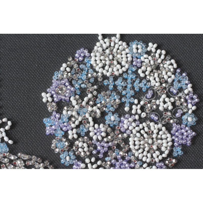 Mid-sized bead embroidery kit Lace balls