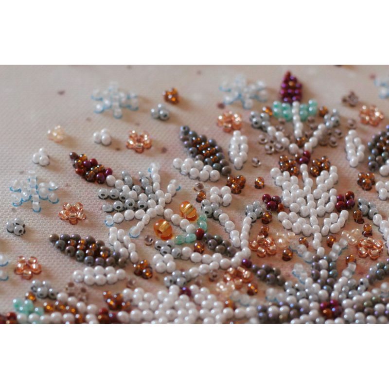 Mid-sized bead embroidery kit Snowing
