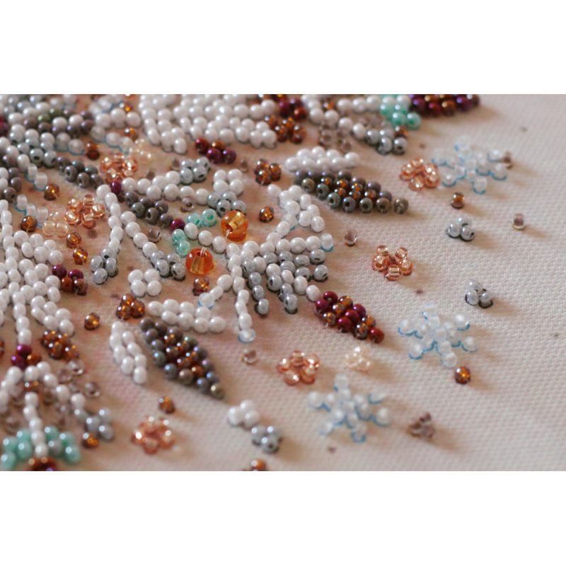 Mid-sized bead embroidery kit Snowing