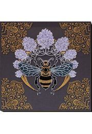 Main Bead Embroidery Kit Bee in clover