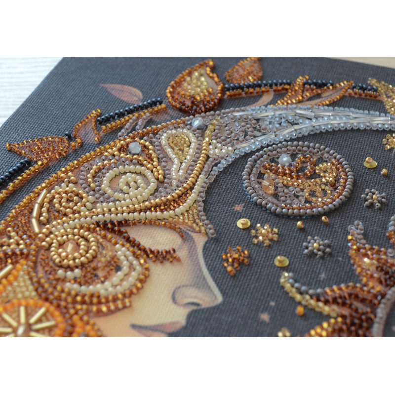 Main Bead Embroidery Kit Captive of the night