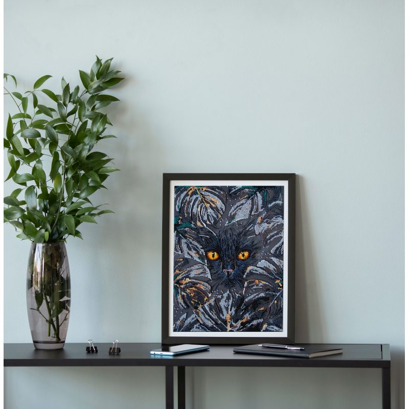 Main Bead Embroidery Kit Lurking