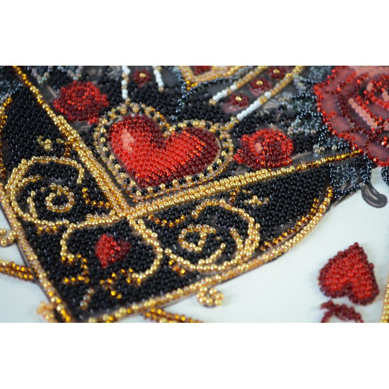 Main Bead Embroidery Kit Queen of hearts
