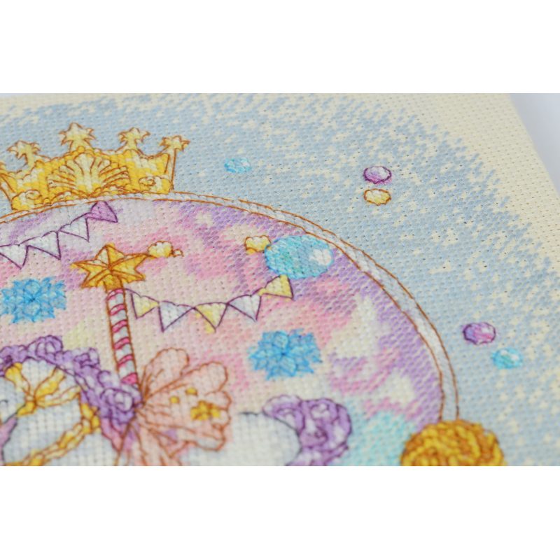 Cross-stitch kits Roundabout