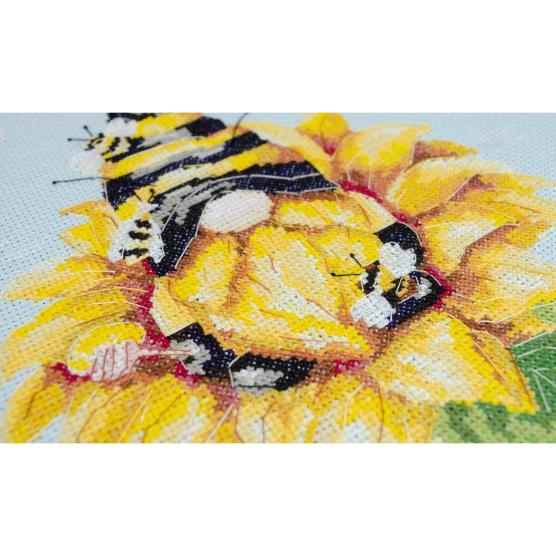 Cross-stitch kits Beekeeper