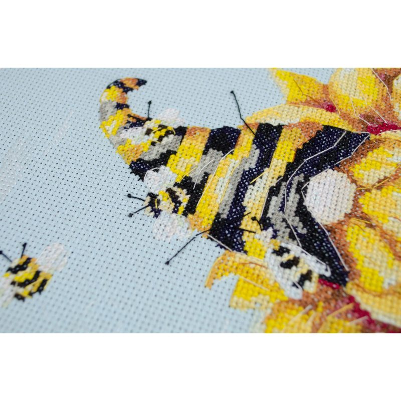 Cross-stitch kits Beekeeper