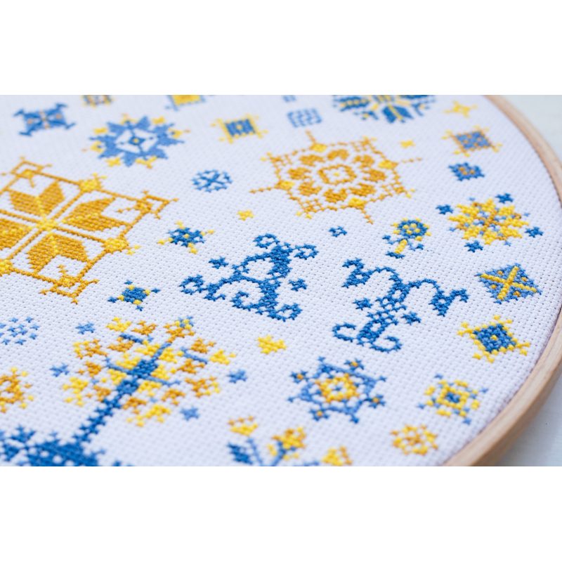 Cross-stitch kits Family sampler