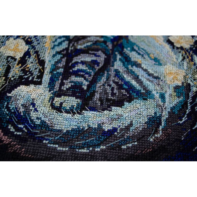 Cross-stitch kits Night guest