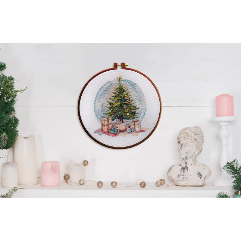 Cross-stitch kits Moment Before Christmas