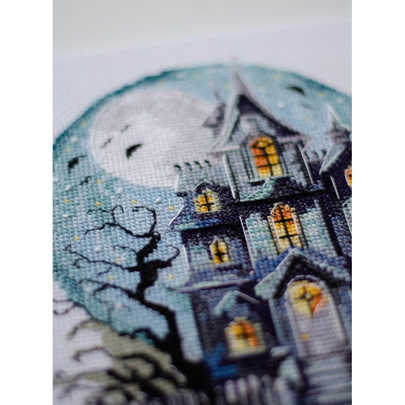 Cross-stitch kits Haunted House