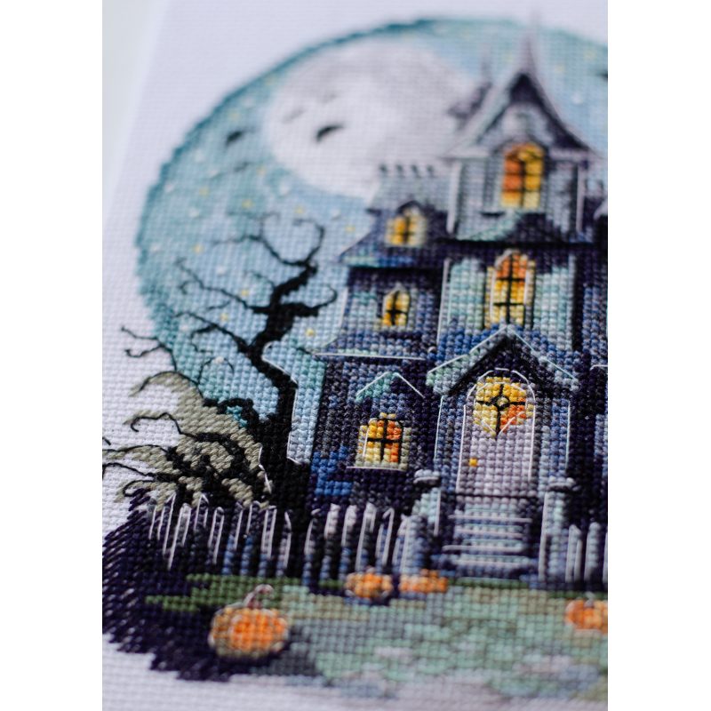 Cross-stitch kits Haunted House