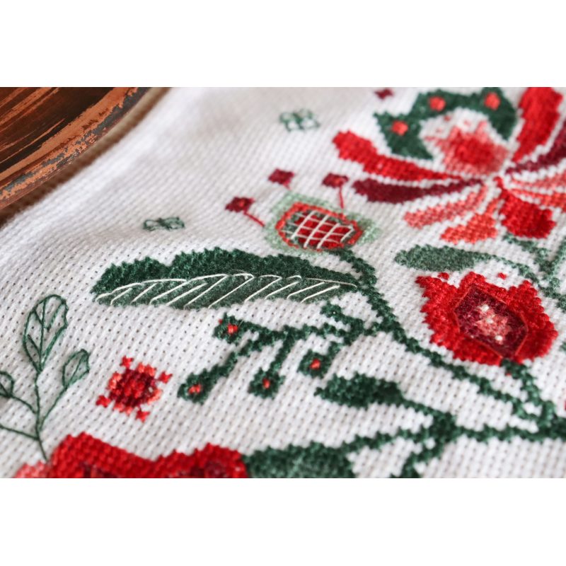 Cross-stitch kits Ryshnyk 'Traditional' (Deco Scenes)
