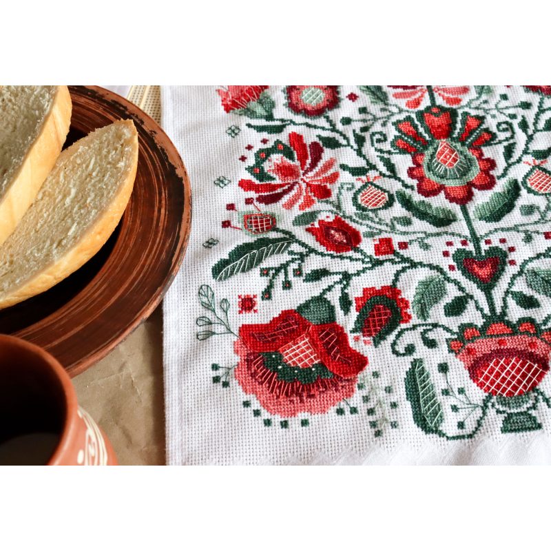 Cross-stitch kits Ryshnyk 'Traditional' (Deco Scenes)