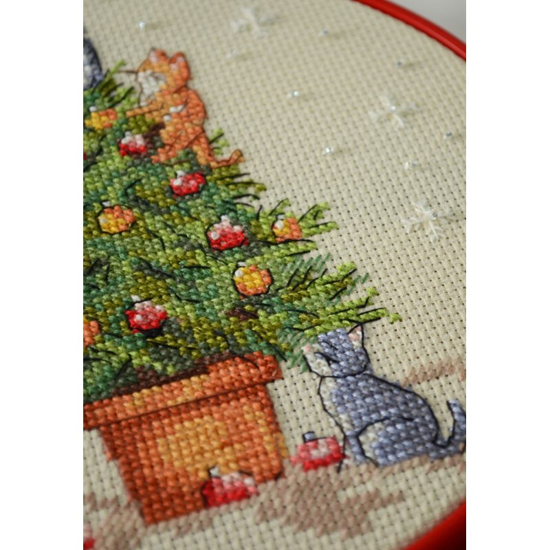 Cross-stitch kits The naughty cats