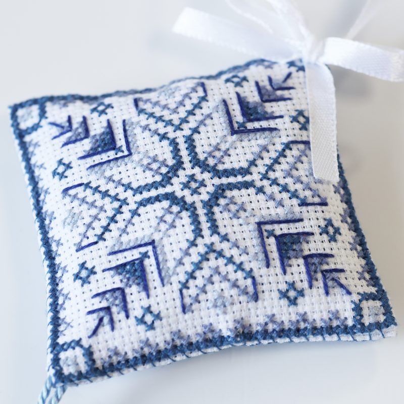 Cross-stitch kits three-dimensional decoration Frosty Ornament