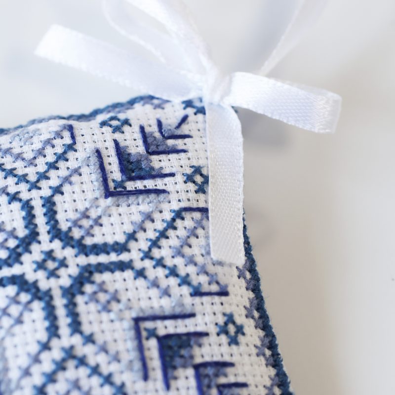 Cross-stitch kits three-dimensional decoration Frosty Ornament
