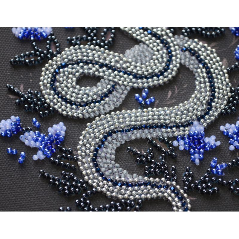 Mini Bead embroidery kit Silver serpentine