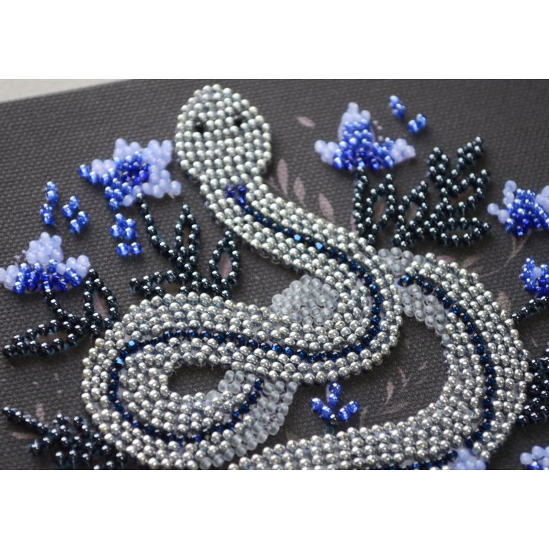 Mini Bead embroidery kit Silver serpentine