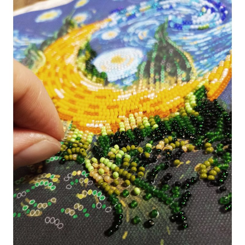 Mid-sized bead embroidery kit Cypress moon