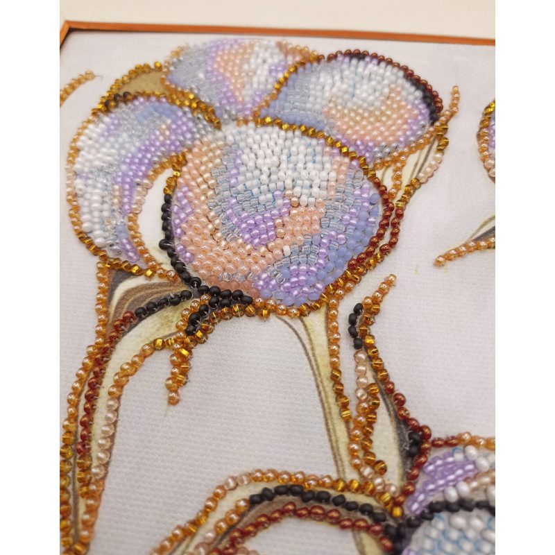 Mid-sized bead embroidery kit Gentle touch