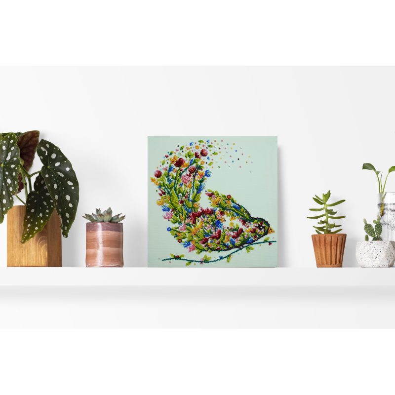 Mid-sized bead embroidery kit A singing bird