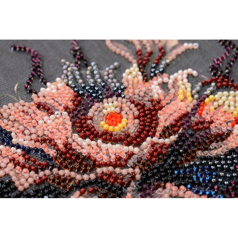 Mid-sized bead embroidery kit Flower of the night
