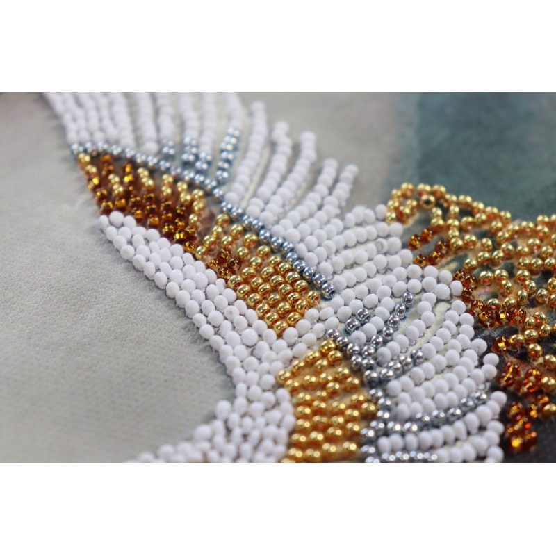 Mid-sized bead embroidery kit Coming back home