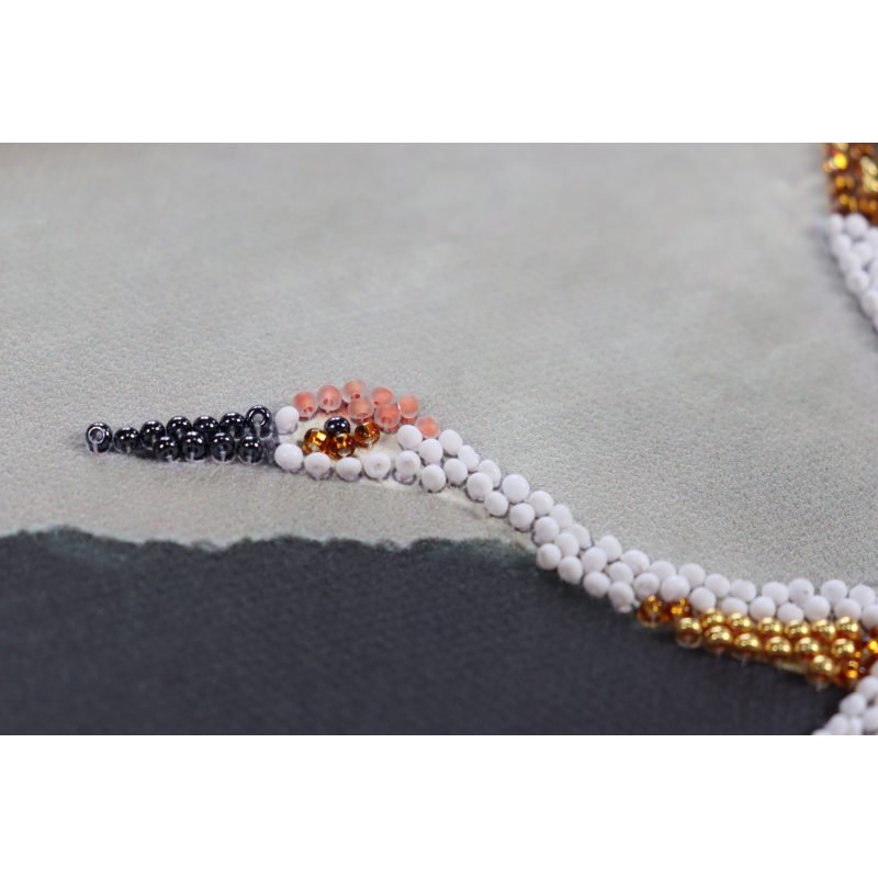 Mid-sized bead embroidery kit Coming back home