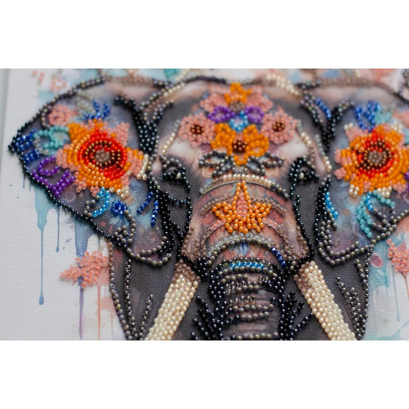 Mid-sized bead embroidery kit Secrets of the east
