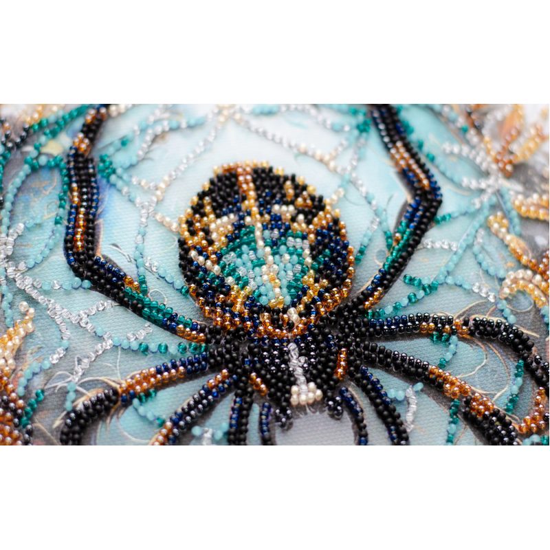 Mid-sized bead embroidery kit Crystal Web