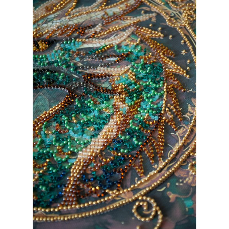Mid-sized bead embroidery kit Breath of Fire
