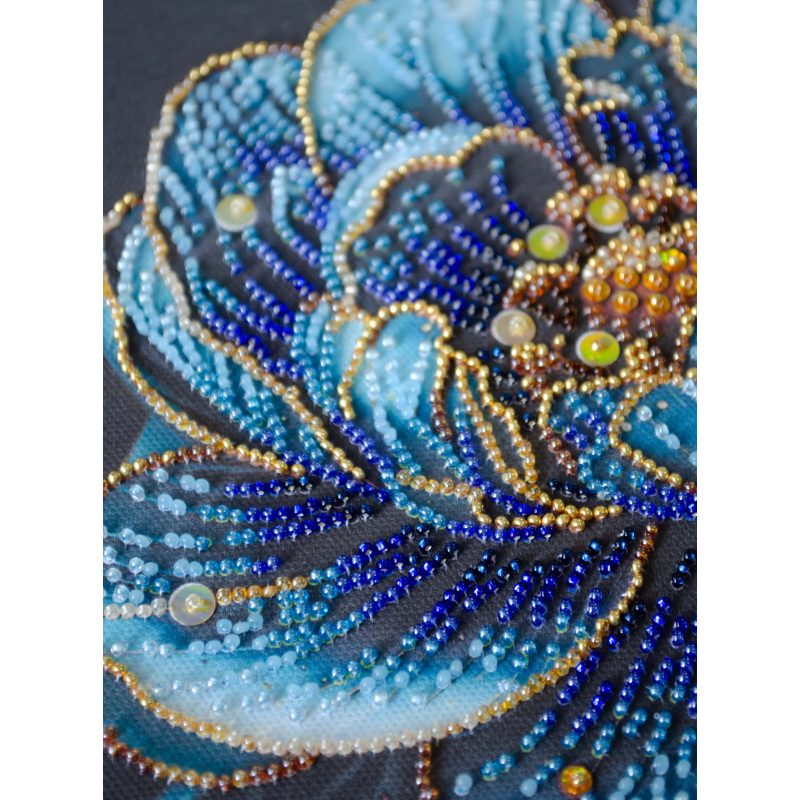 Mid-sized bead embroidery kit Royal Bloom