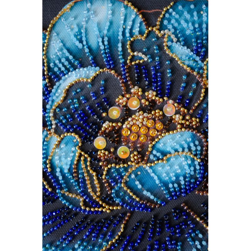 Mid-sized bead embroidery kit Royal Bloom