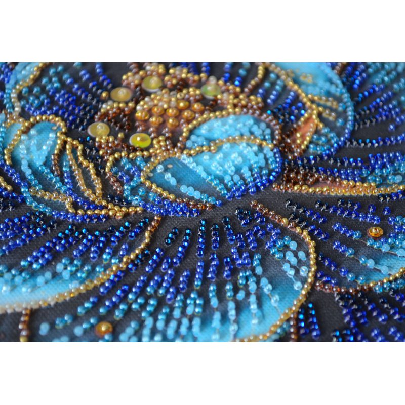 Mid-sized bead embroidery kit Royal Bloom