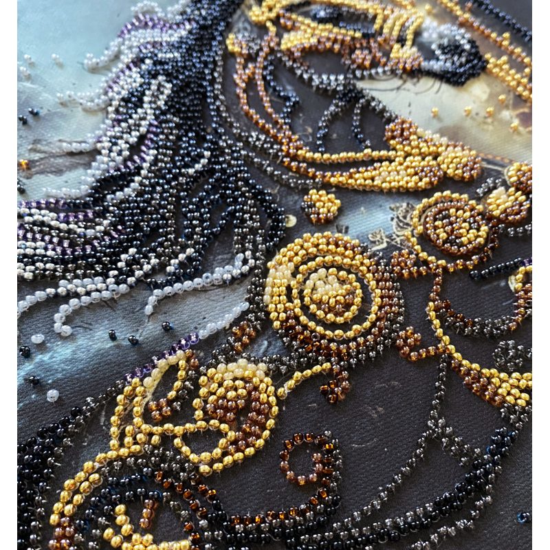 Mid-sized bead embroidery kit Thunder of Darkness