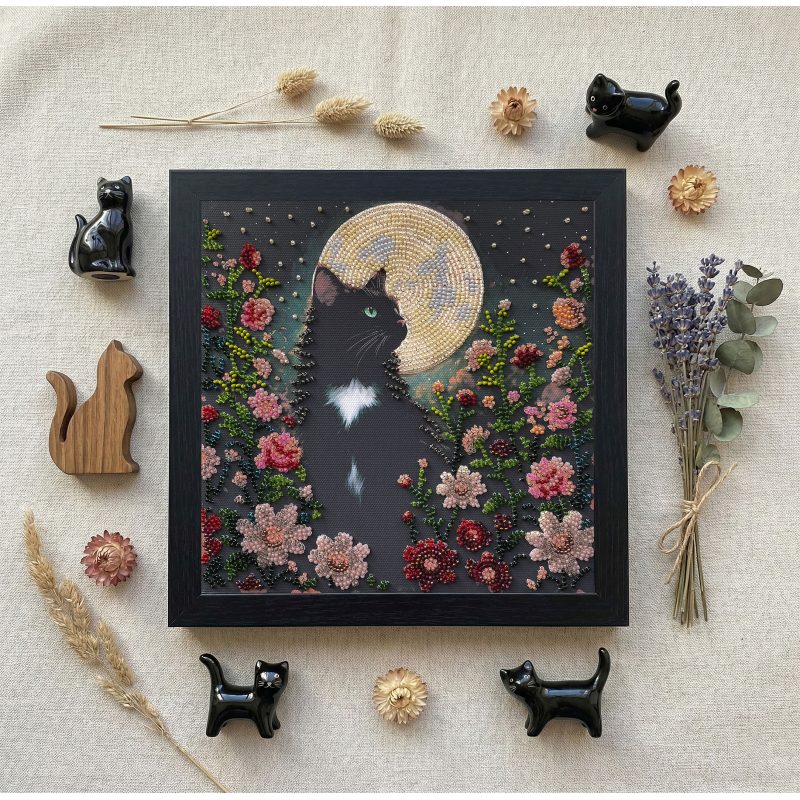 Mid-sized bead embroidery kit Can’t Sleep