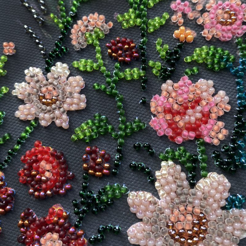 Mid-sized bead embroidery kit Can’t Sleep