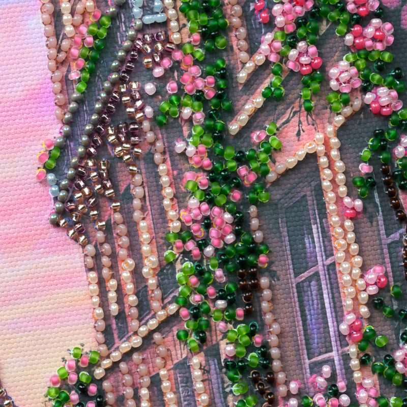 Mid-sized bead embroidery kit La Vie en rose