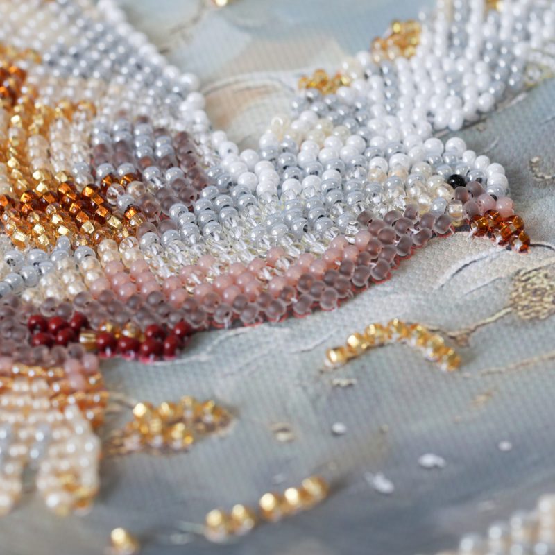 Mid-sized bead embroidery kit Dance of Doves