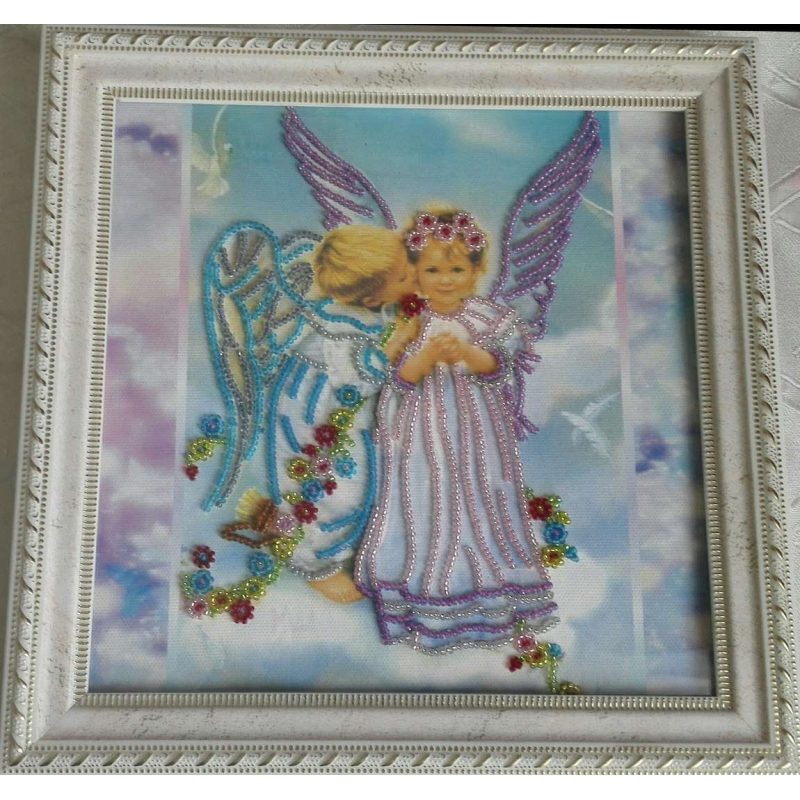 Charts on artistic canvas Cupids