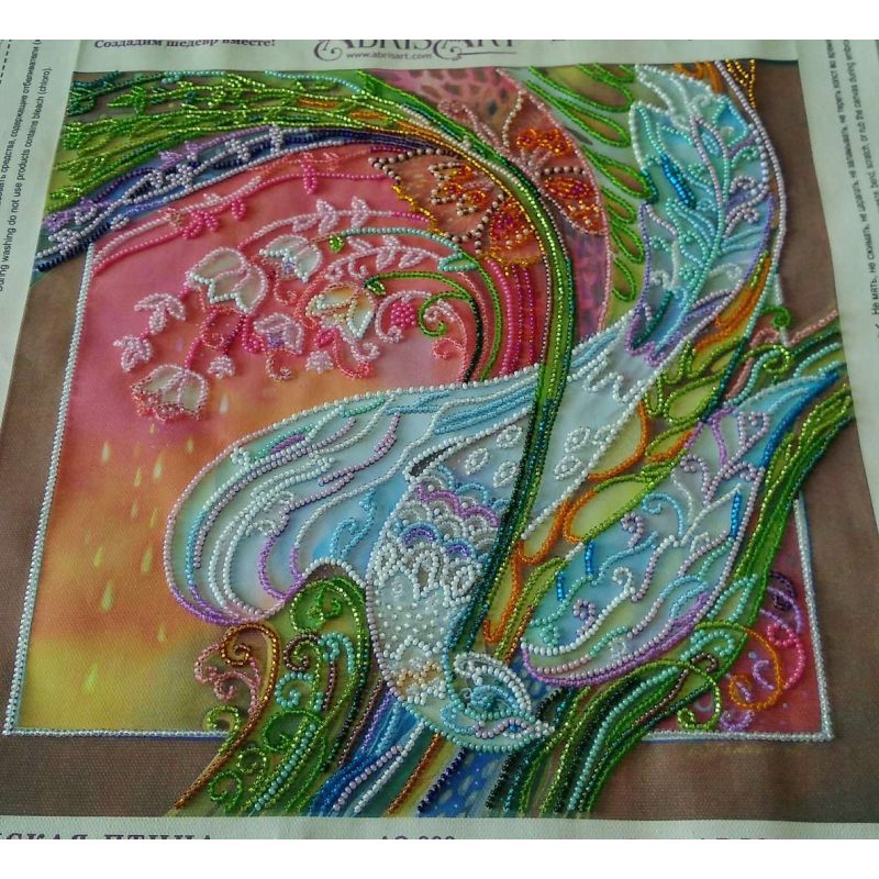 Charts on artistic canvas Paradise bird
