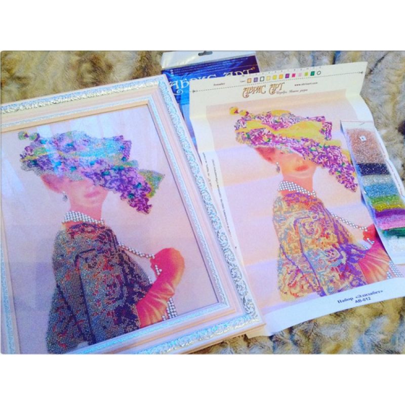 Main Bead Embroidery Kit Elizabeth