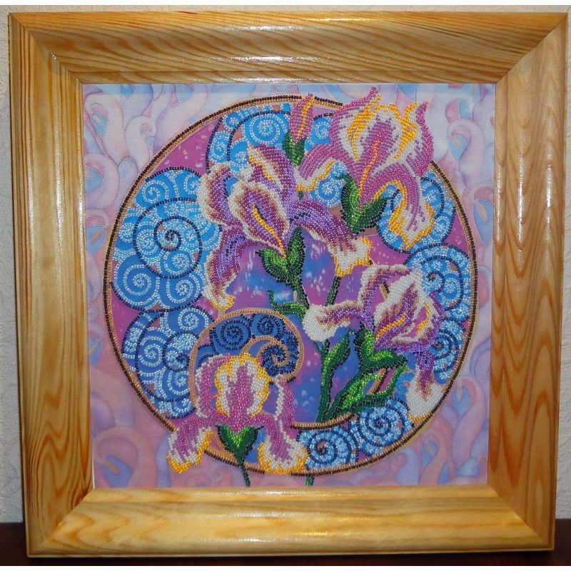 Charts on artistic canvas Singing irises