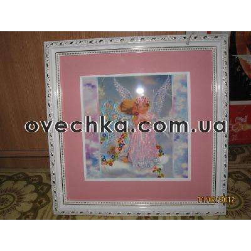 Charts on artistic canvas Cupids