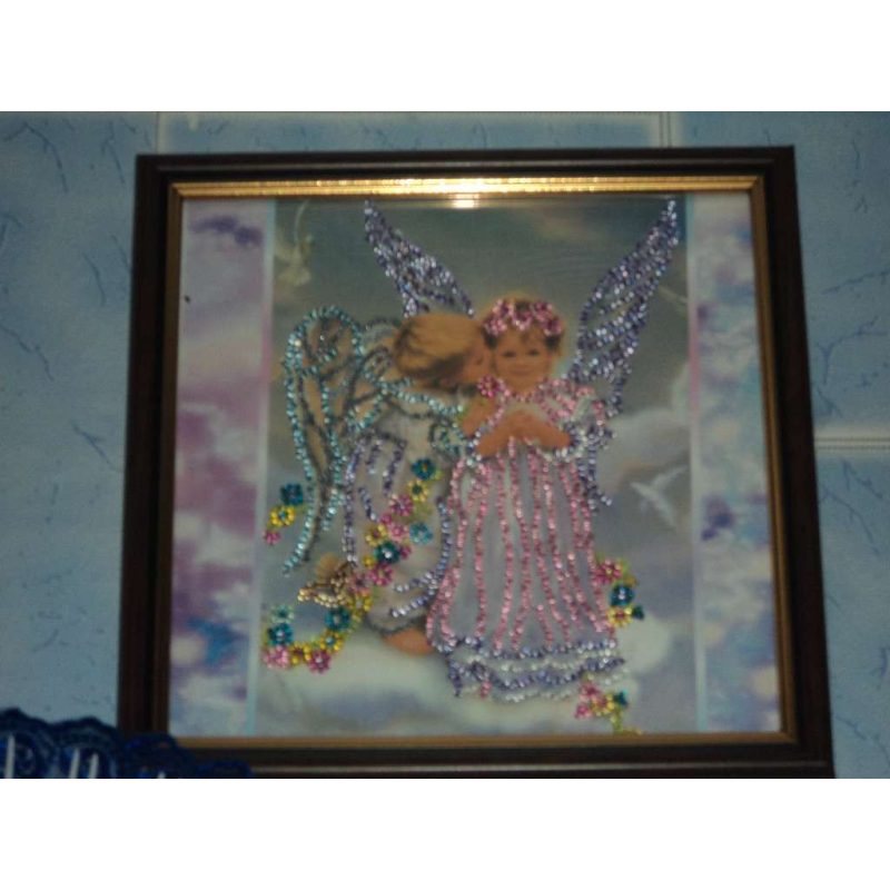 Charts on artistic canvas Cupids