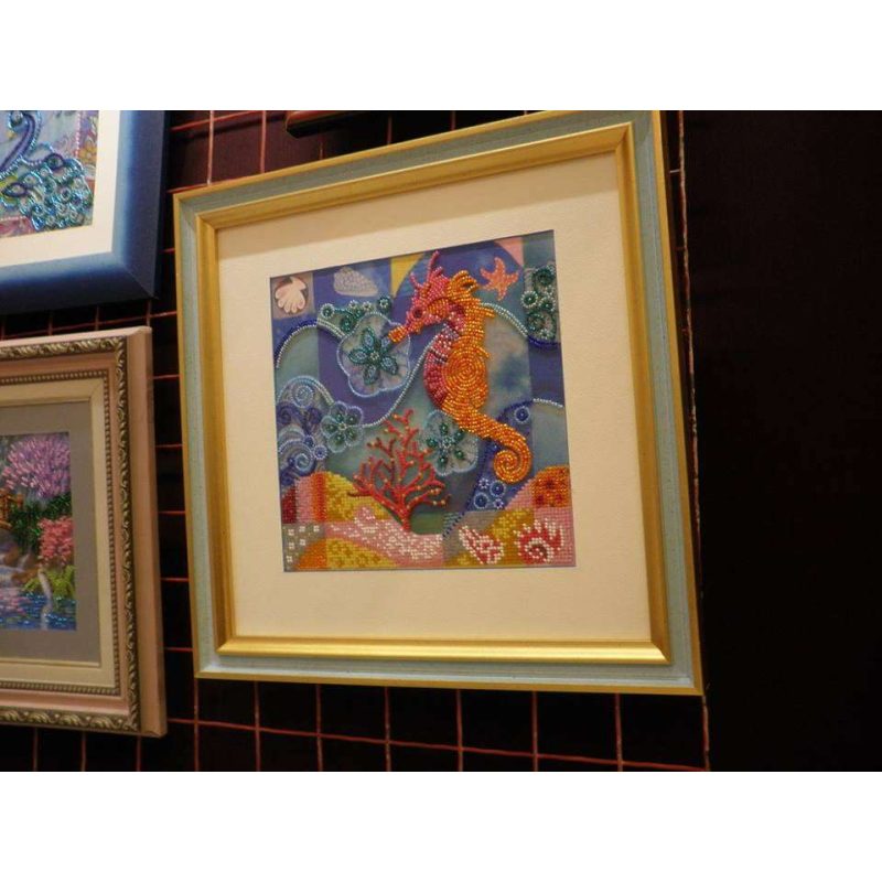 Charts on artistic canvas Sea horse