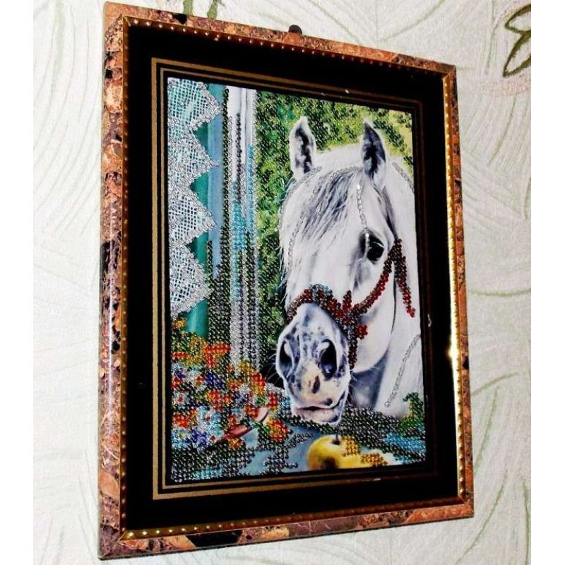 Charts on artistic canvas Treats