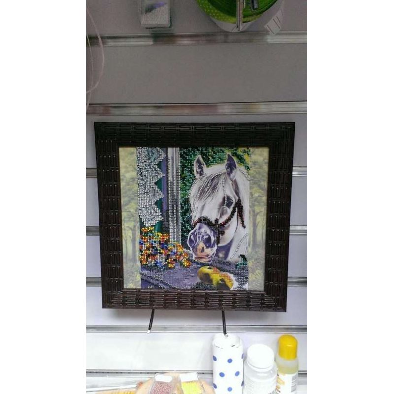 Charts on artistic canvas Treats
